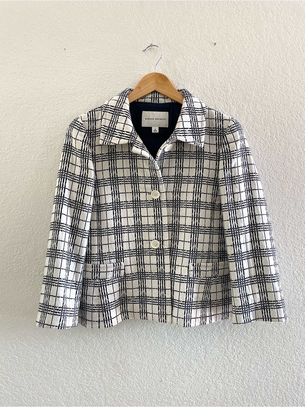 Banana Republic Black and White Plaid Checkered Cropped Blazer Jacket Size M